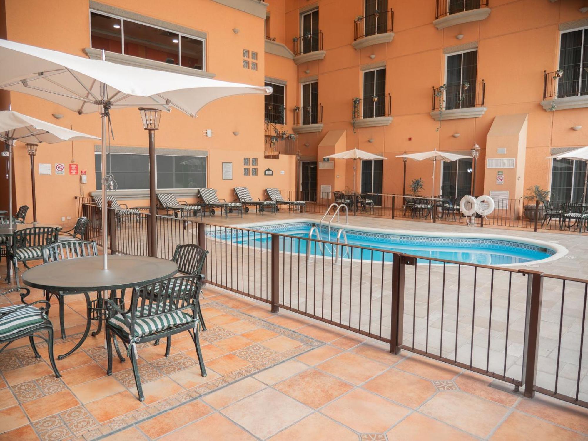 Holiday Inn Express Silao-Aeropuerto Bajio By Ihg Exteriér fotografie