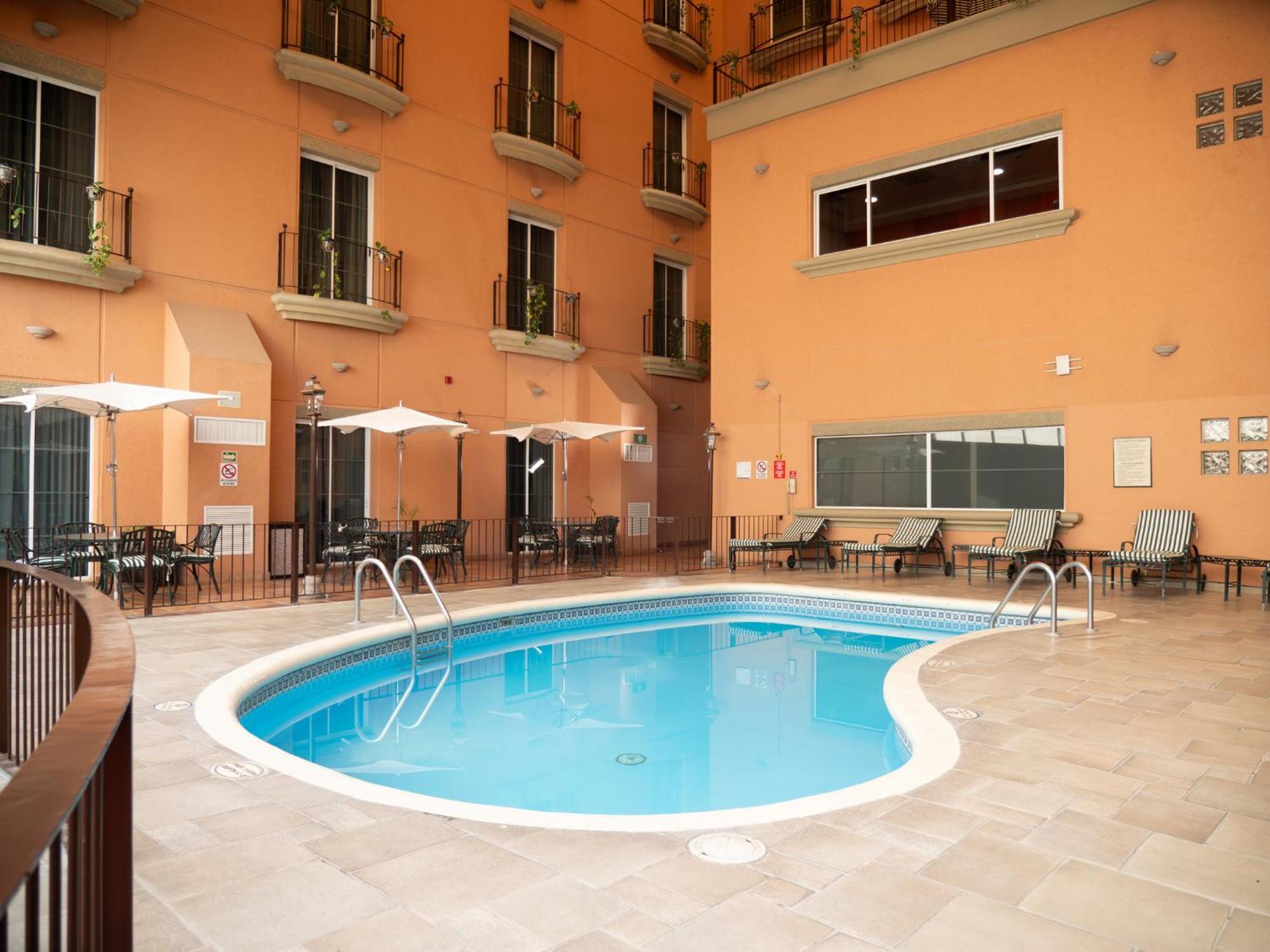 Holiday Inn Express Silao-Aeropuerto Bajio By Ihg Exteriér fotografie