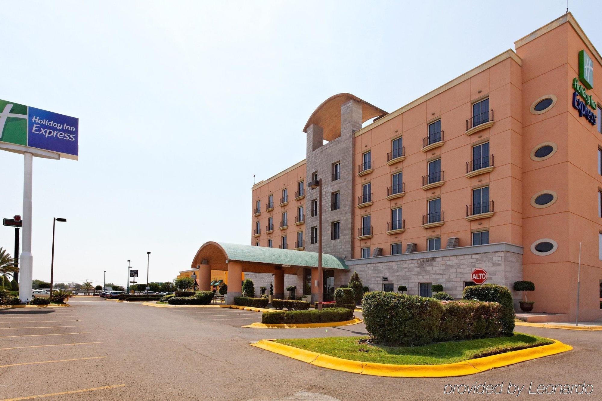 Holiday Inn Express Silao-Aeropuerto Bajio By Ihg Exteriér fotografie